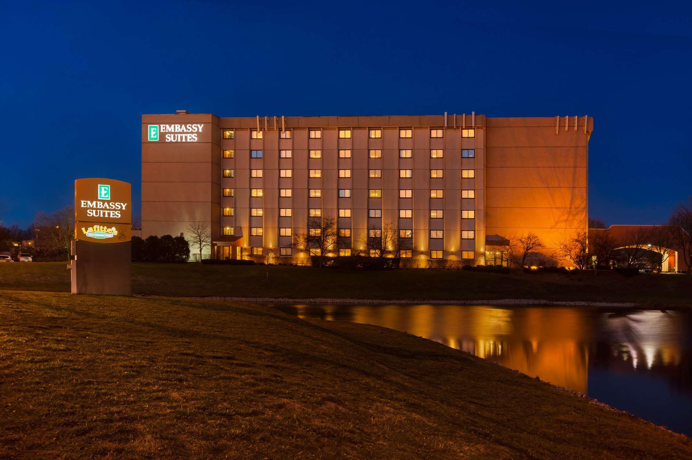 Embassy Suites By Hilton Chicago Schaumburg Woodfield Екстериор снимка