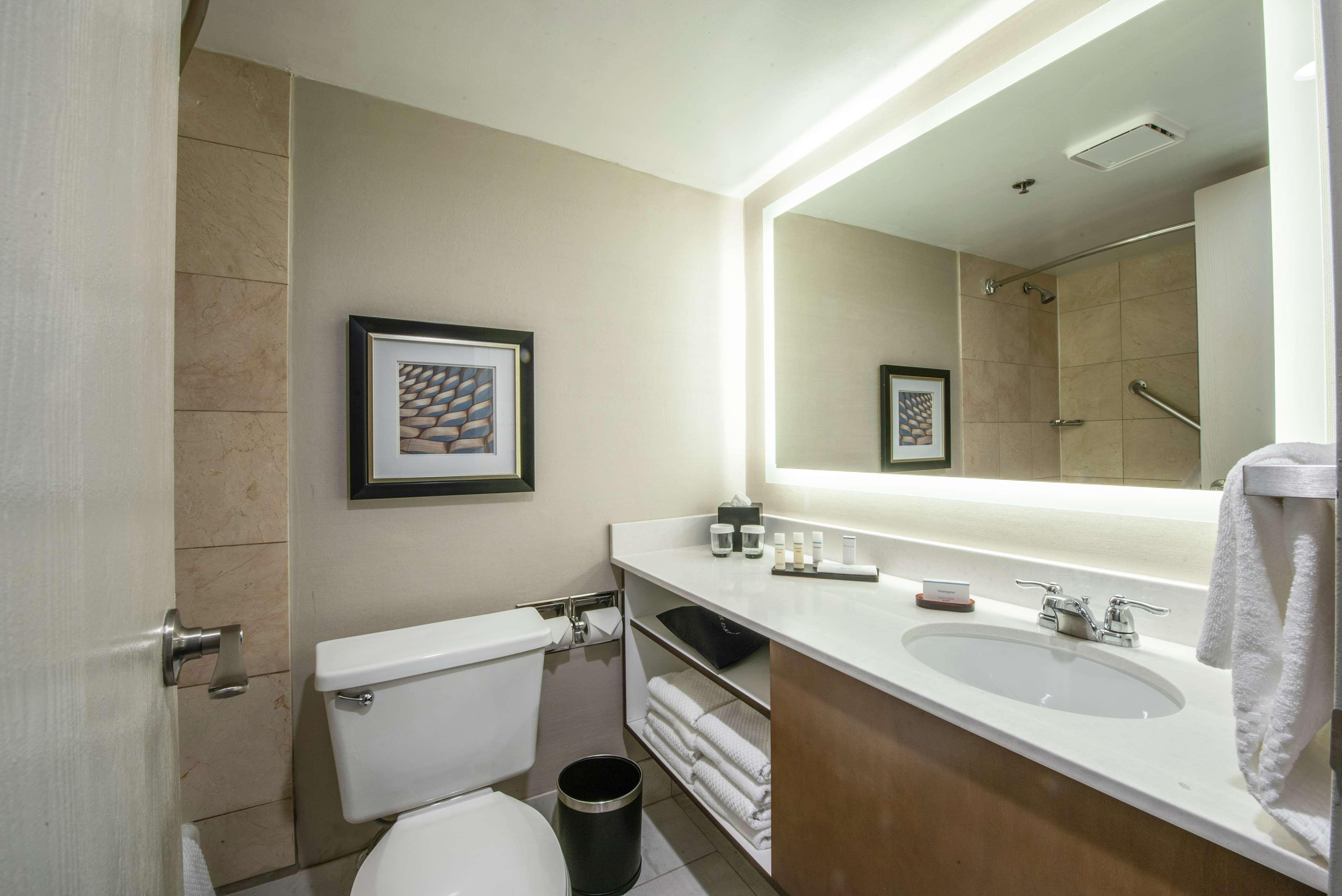 Embassy Suites By Hilton Chicago Schaumburg Woodfield Екстериор снимка