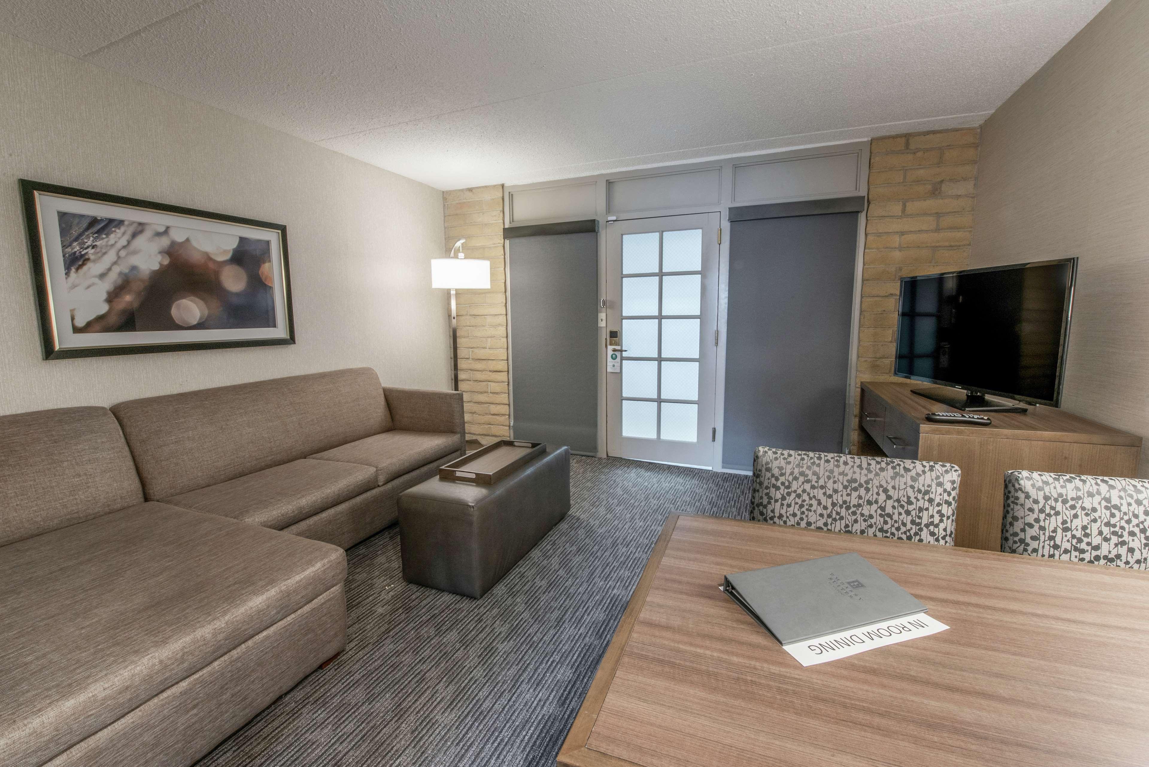 Embassy Suites By Hilton Chicago Schaumburg Woodfield Екстериор снимка