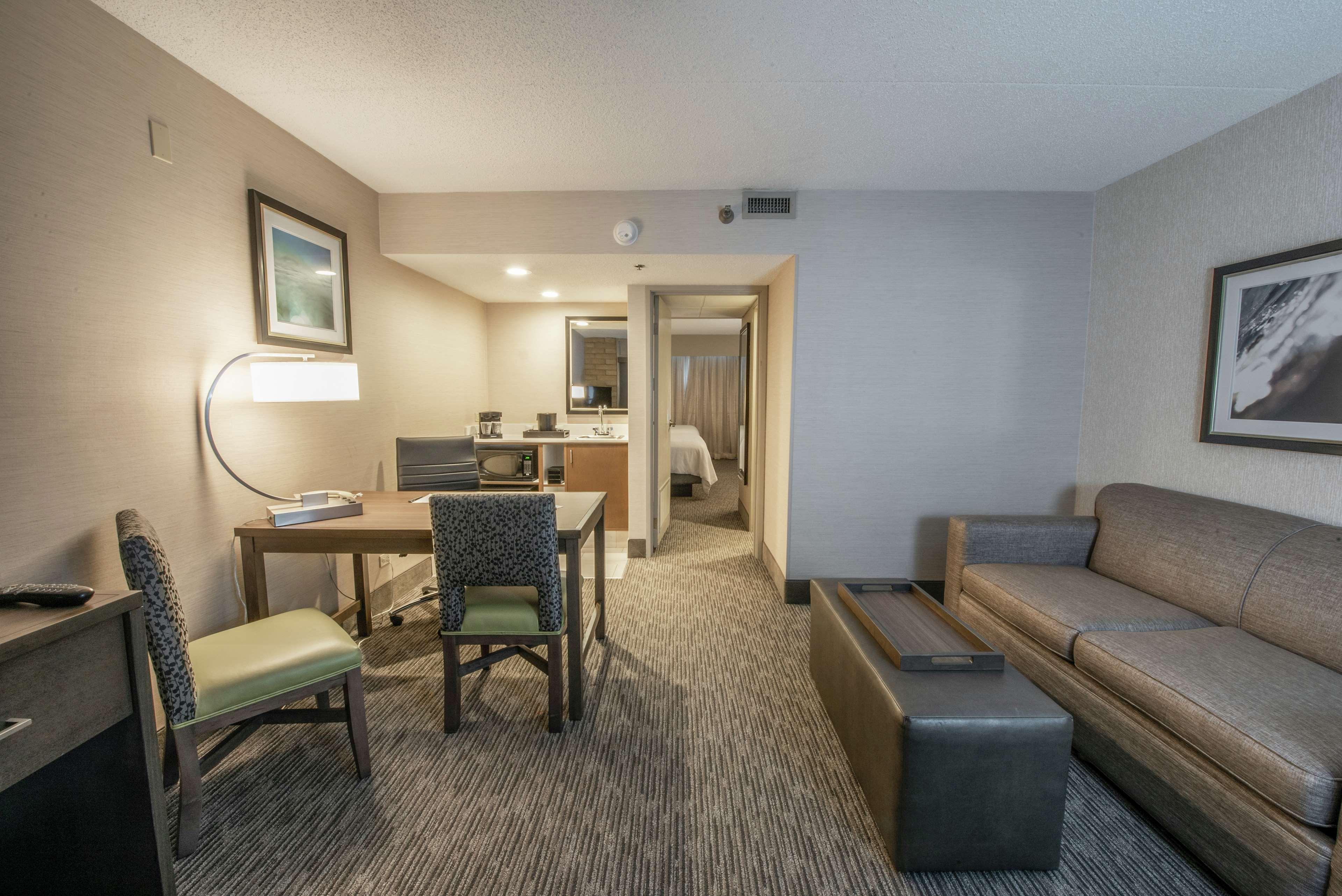 Embassy Suites By Hilton Chicago Schaumburg Woodfield Екстериор снимка