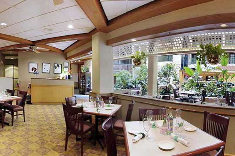 Embassy Suites By Hilton Chicago Schaumburg Woodfield Ресторант снимка